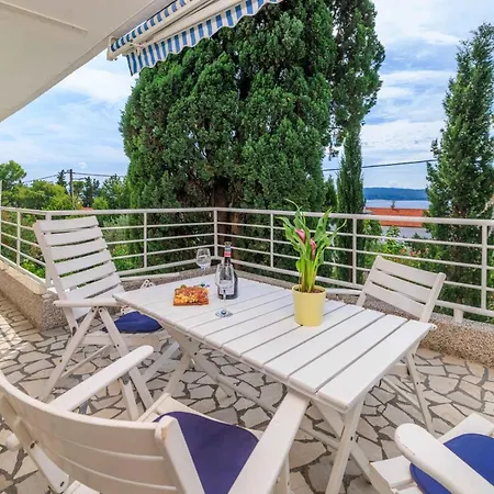 One-bedroom In X Lejlighed *