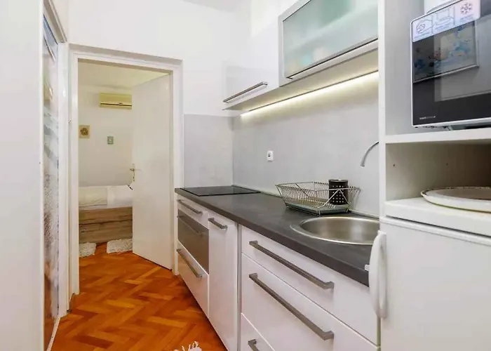 One-bedroom In X *
