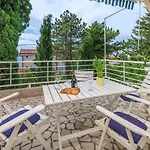 Appartamento One-bedroom In X *