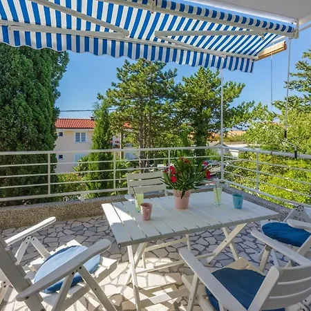 One-bedroom In X Apartment Dramalj